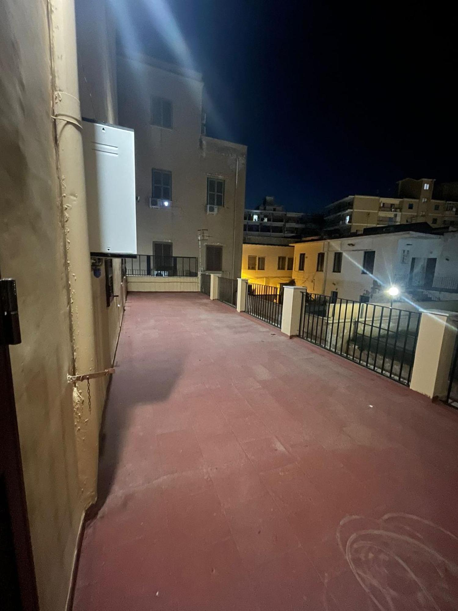 Bed and Breakfast Casa Maiorino Torre del Greco Exterior foto